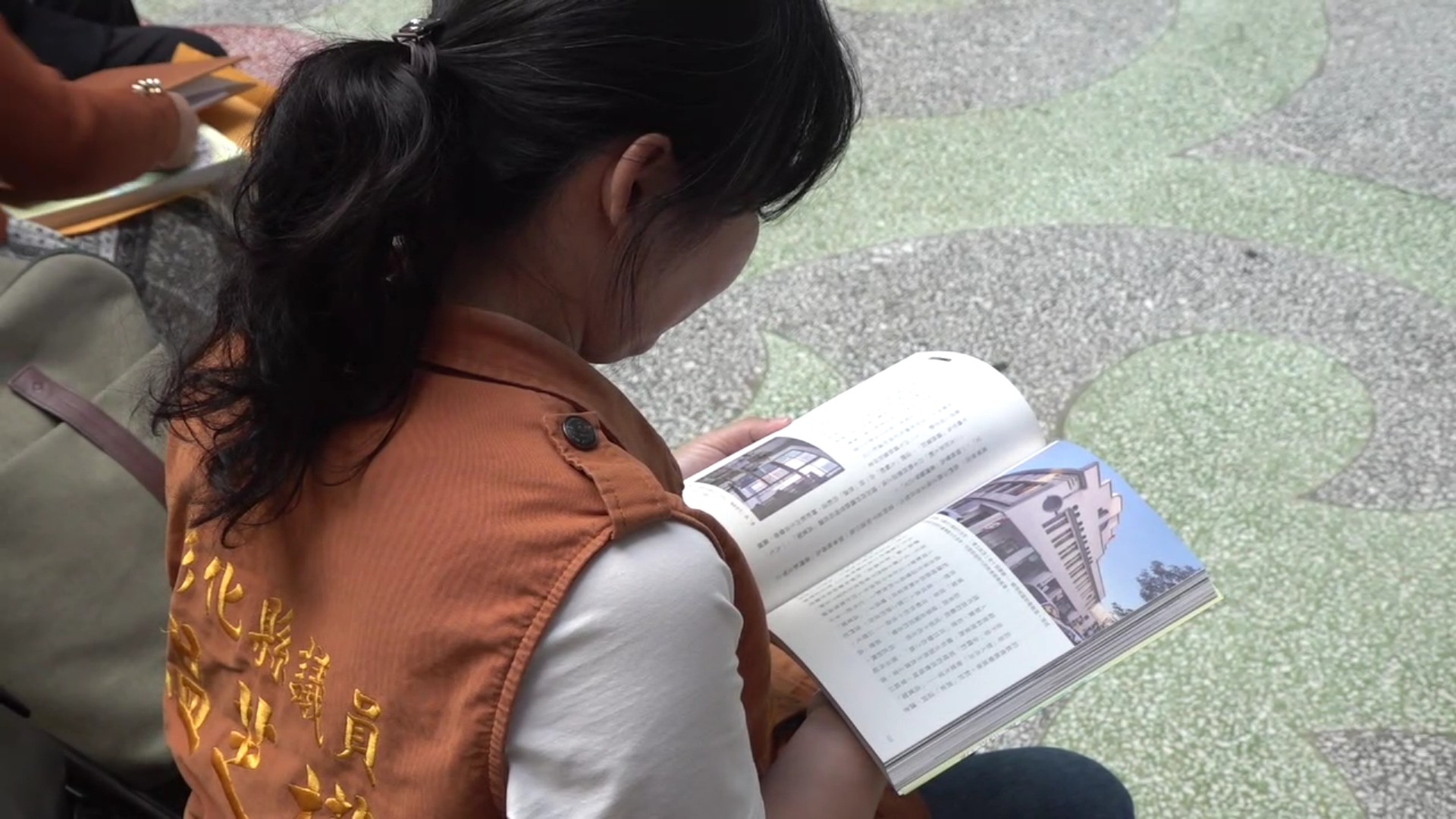 《半線走讀散步策》首發！跟著書走，慢遊彰化三百年古城 - https://www.watchmedia01.com