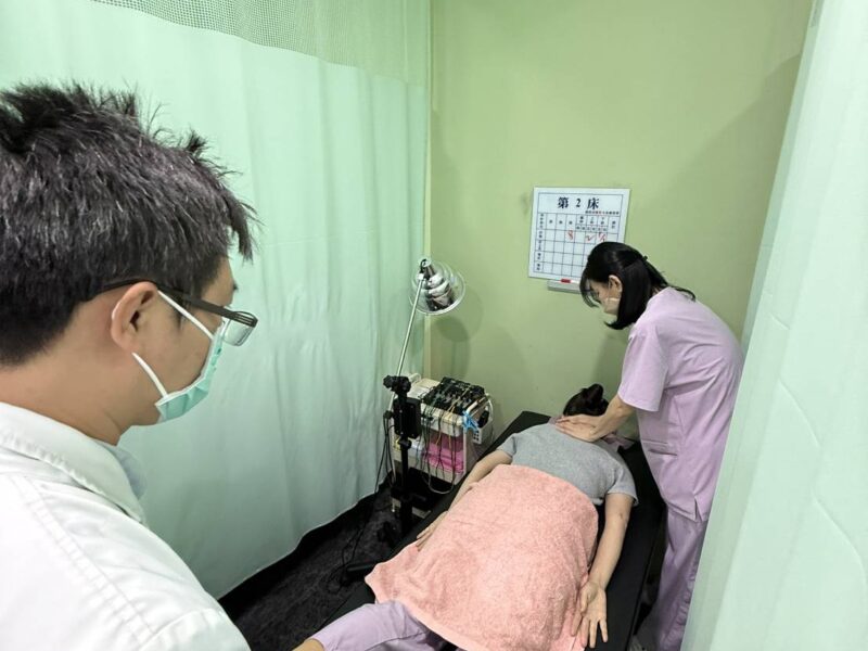 圖文：詠昇中醫：富貴要人幫 富貴包可找醫師幫黃永昇醫師/提供。