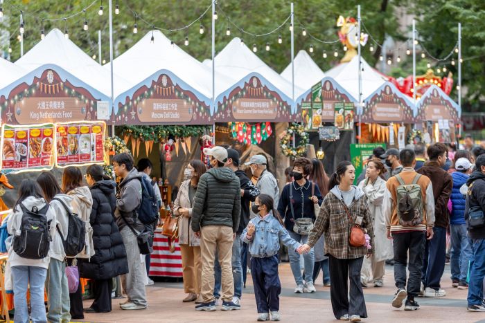 《圖說》深受民眾喜愛的「Freunde willkommen!德國耶誕市集」同樣展現高度吸引力,讓各國遊客在城市中感受濃厚歐式耶誕氛圍。〈觀旅局提供〉