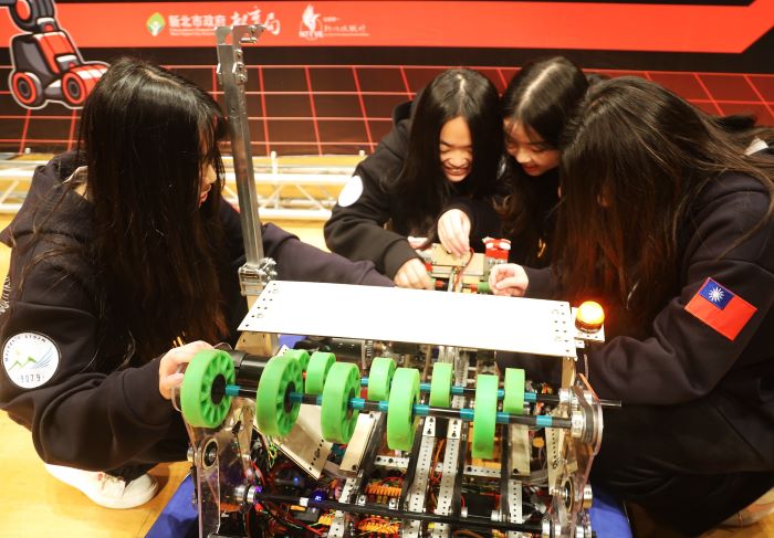 《圖說》此屆賽季主題為「REBUILT」,競賽任務聚焦工程整合與現場應變能力。〈教育局提供〉