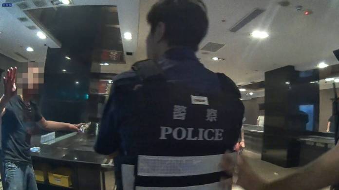 火氣大?桃園阿伯無照逆向闖紅燈被攔下 7PUPU拒簽告發單走人 2635701 0
